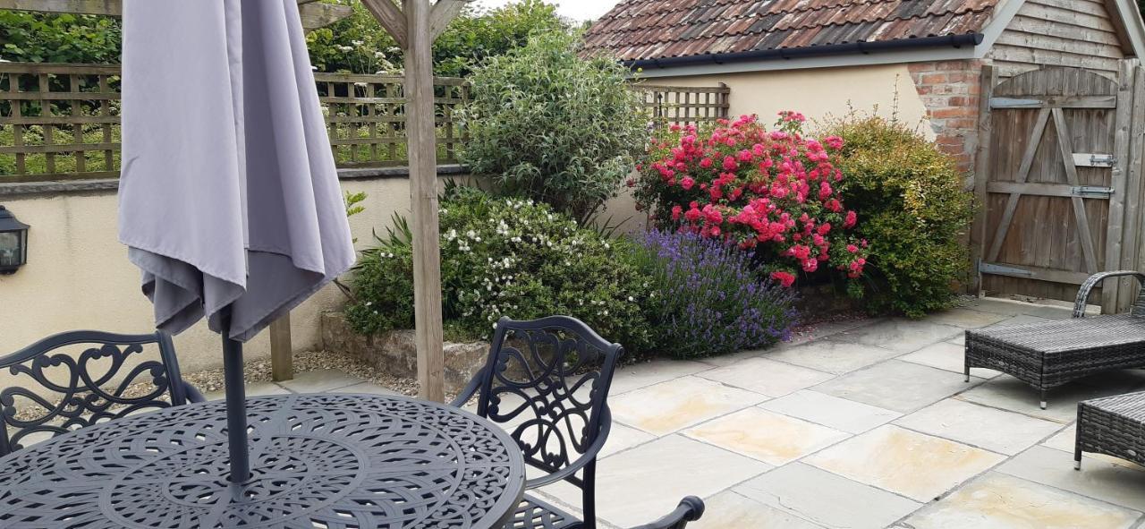 Pear Tree Cottages Wedmore Eksteriør billede