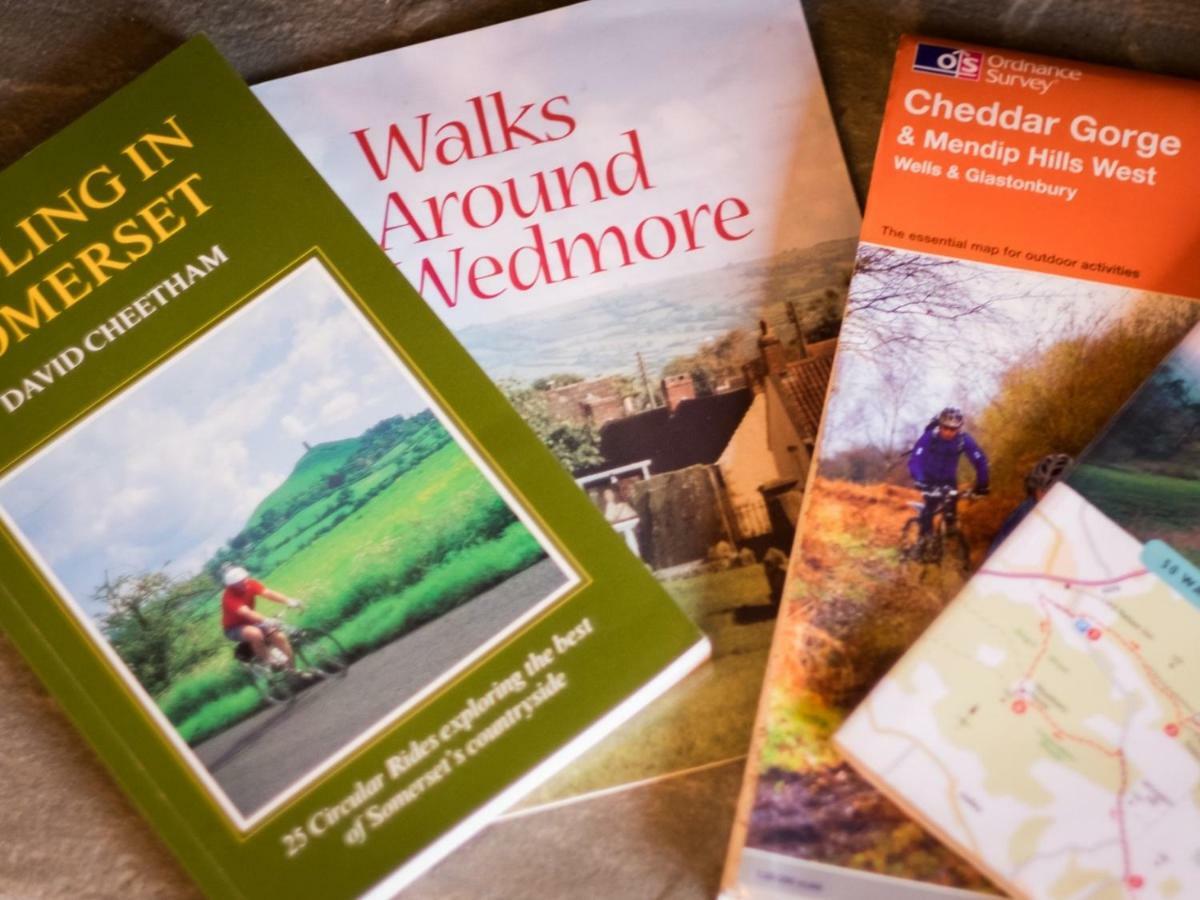 Pear Tree Cottages Wedmore Eksteriør billede